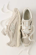 New Balance 204L Sneakers