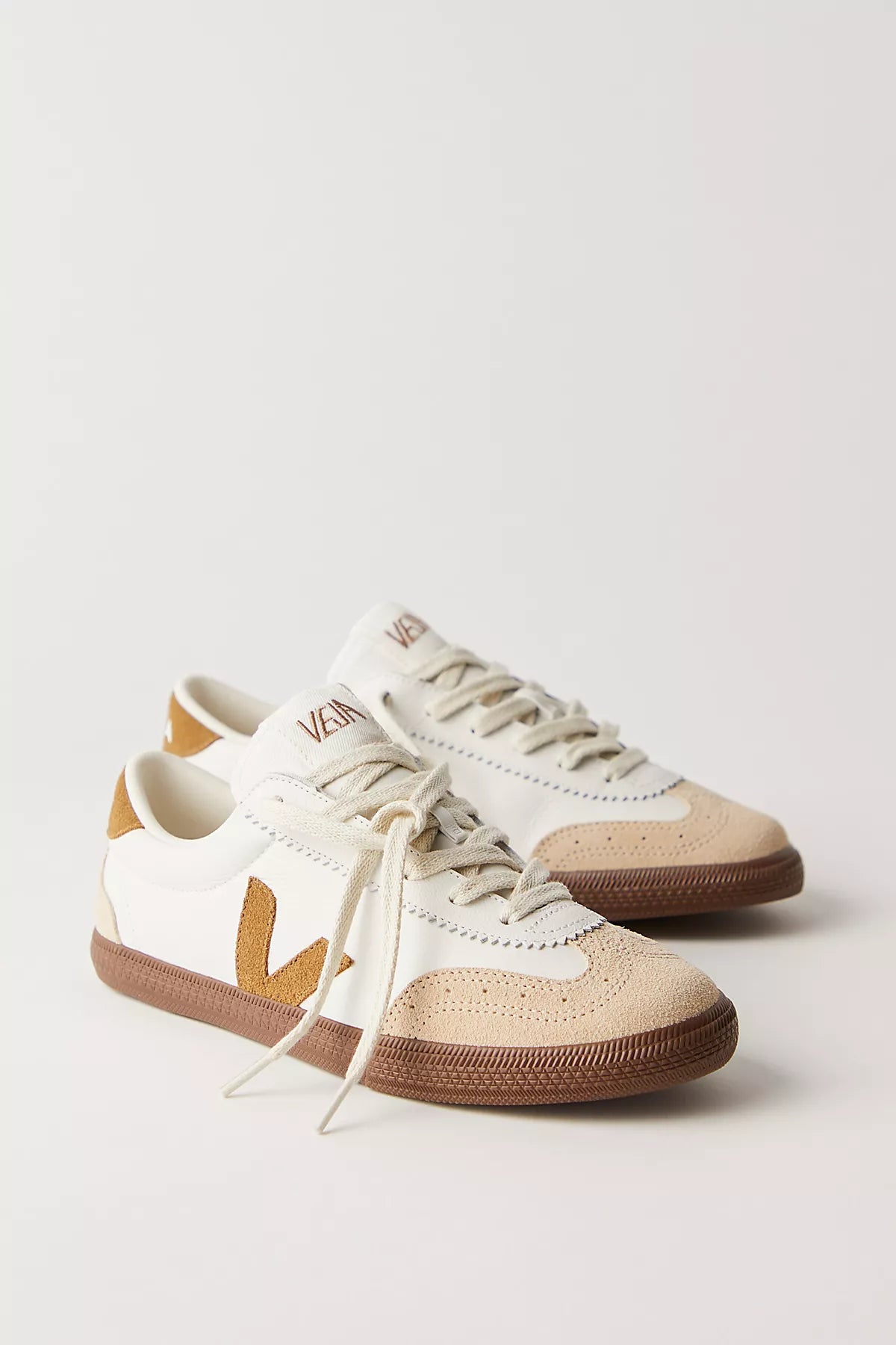 Veja Volley Sneakers
