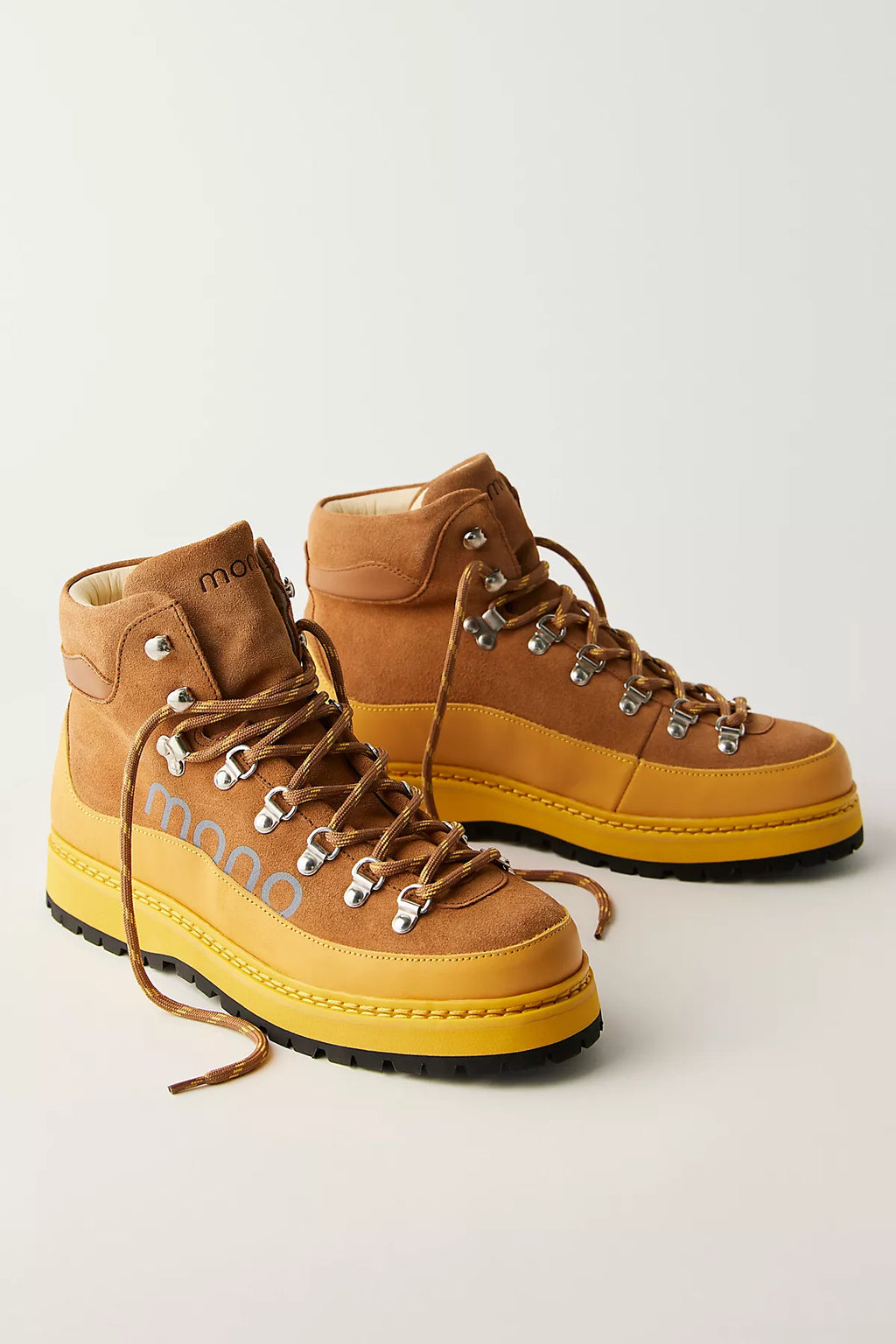 mono Vidda Hiking Boots