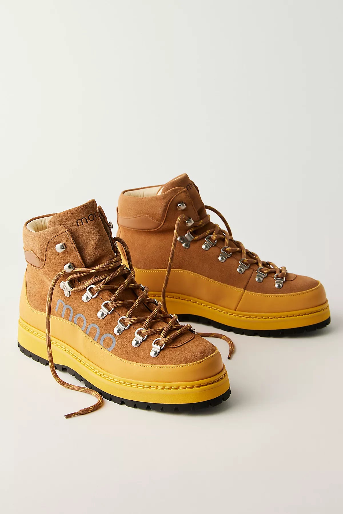 mono Vidda Hiking Boots