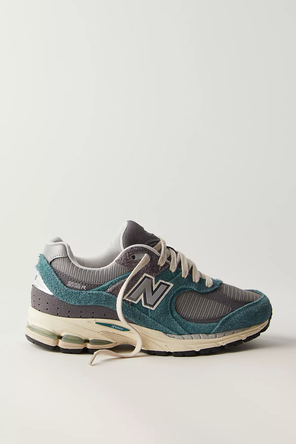 New Balance 2002r Sneakers