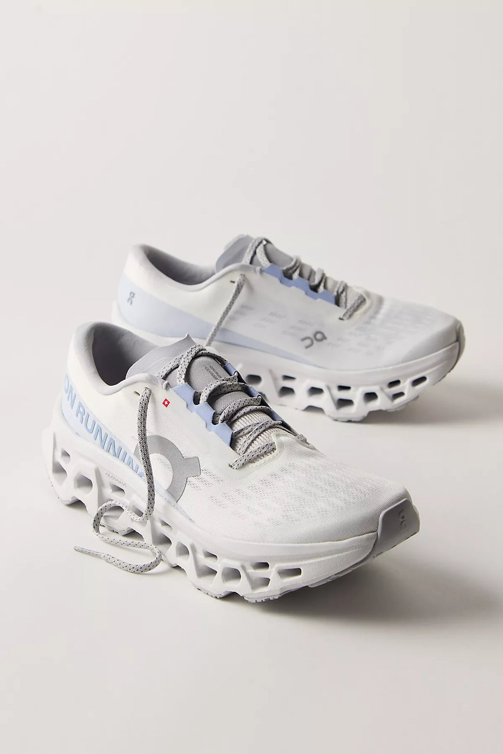 On Cloudmonster 3 Sneakers