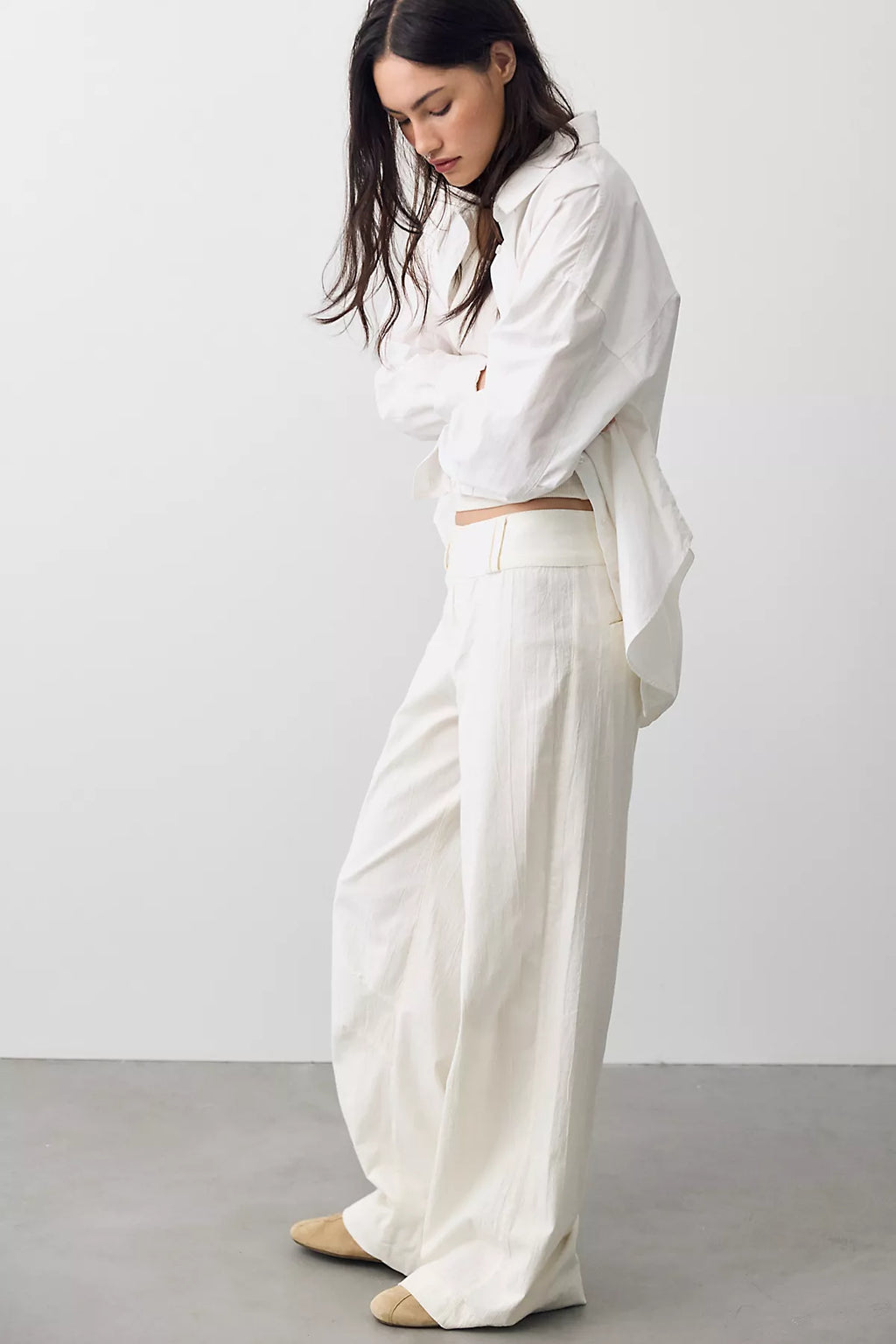 Time Flies Low-Rise Clean Solid Trousers
