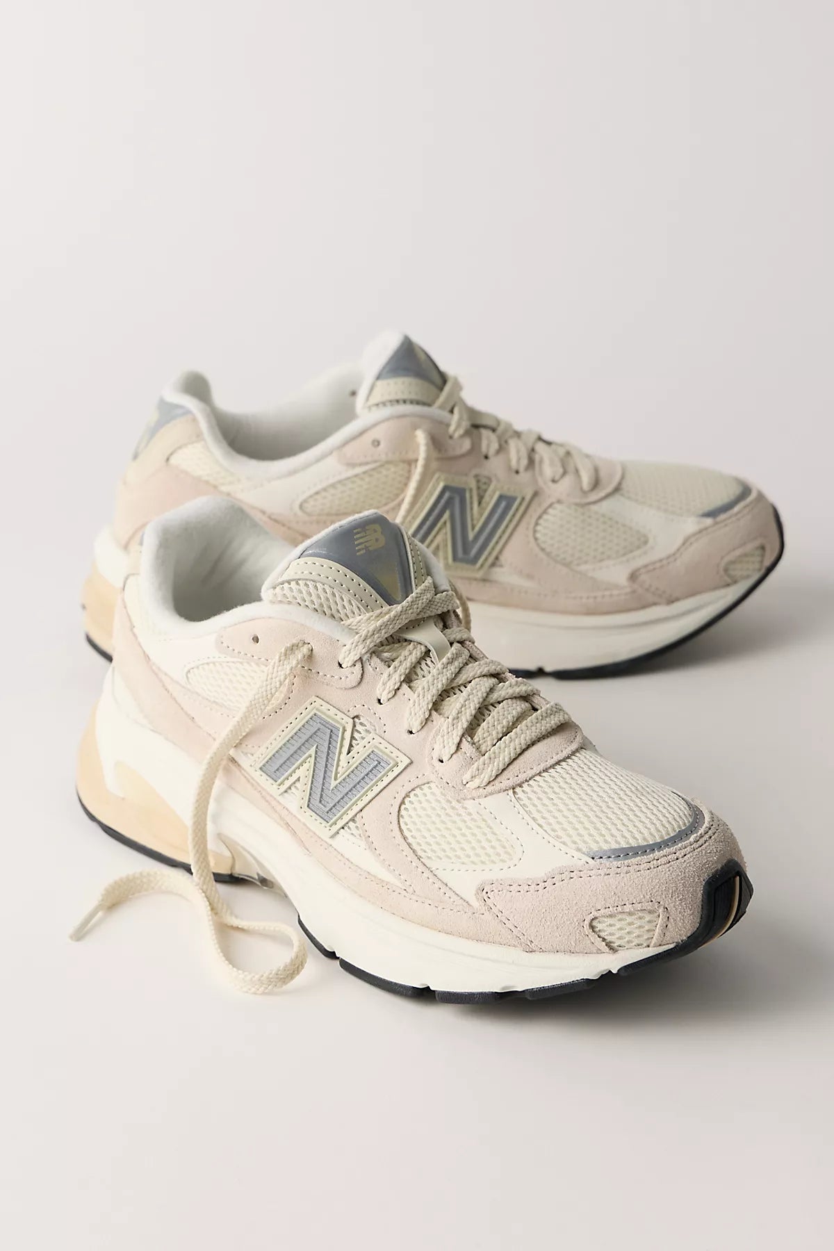 New Balance ABZORB 2010 Sneakers