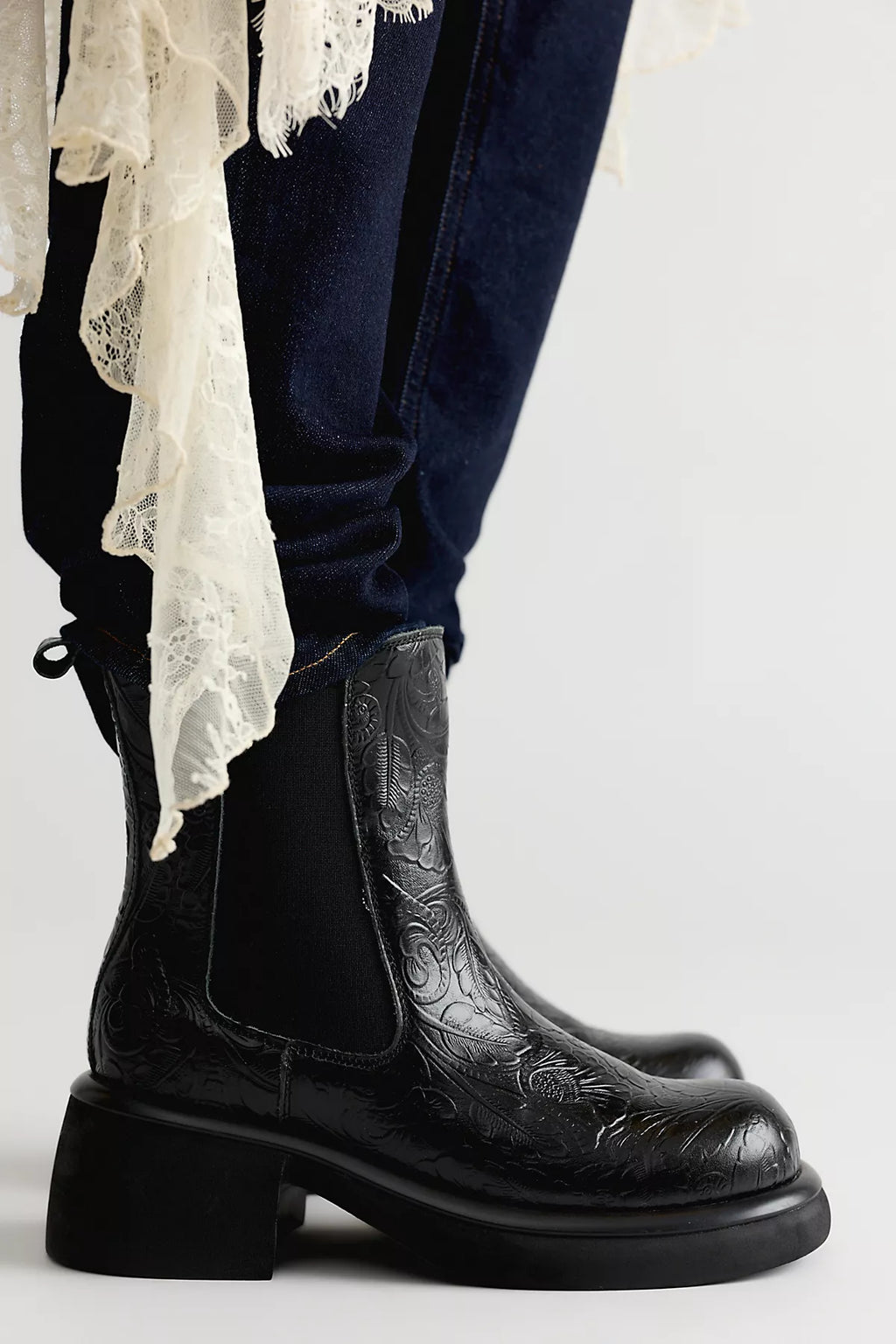 Samuda Chelsea Boots