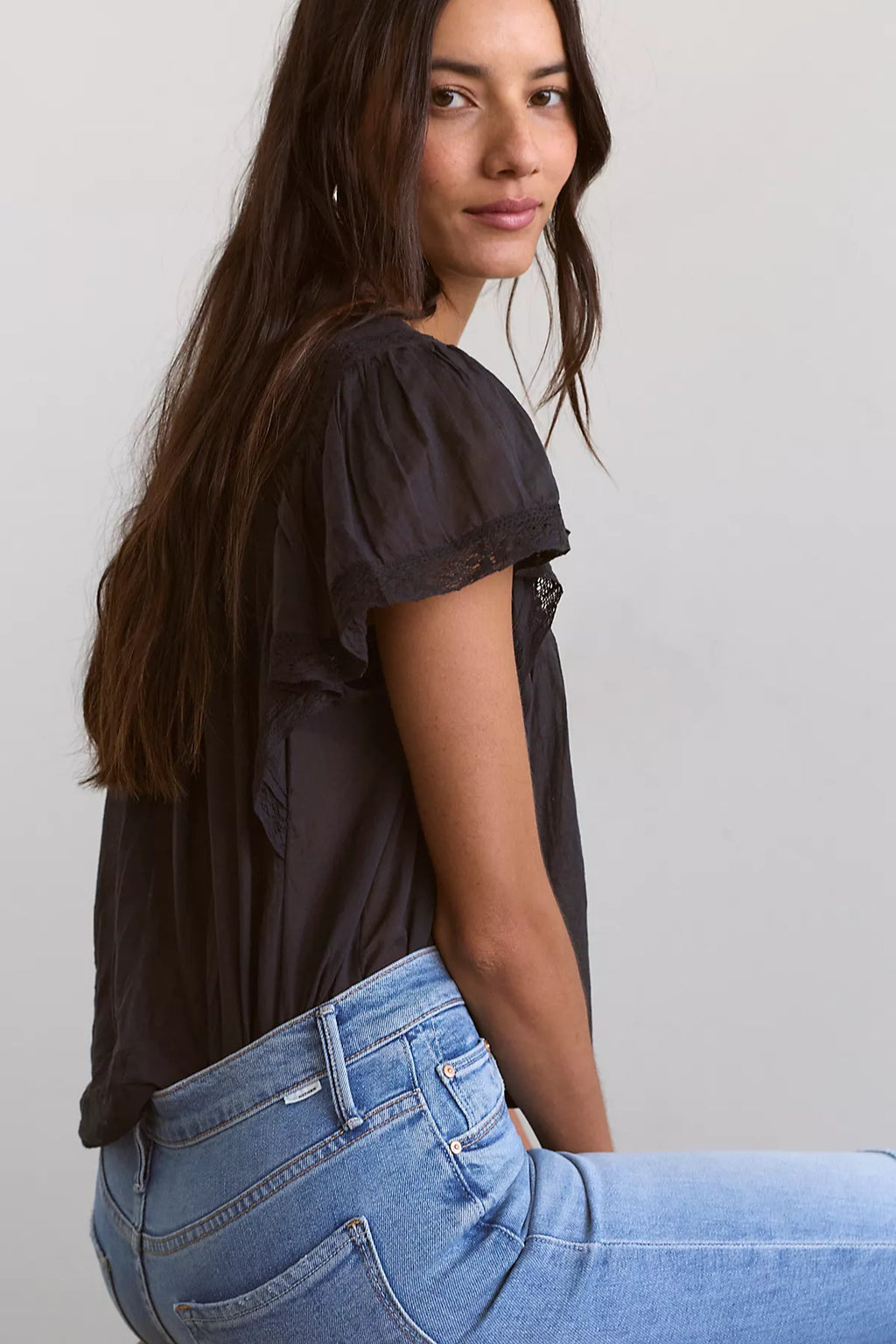 MOTHER The Weekender Frayed Flare Jeans