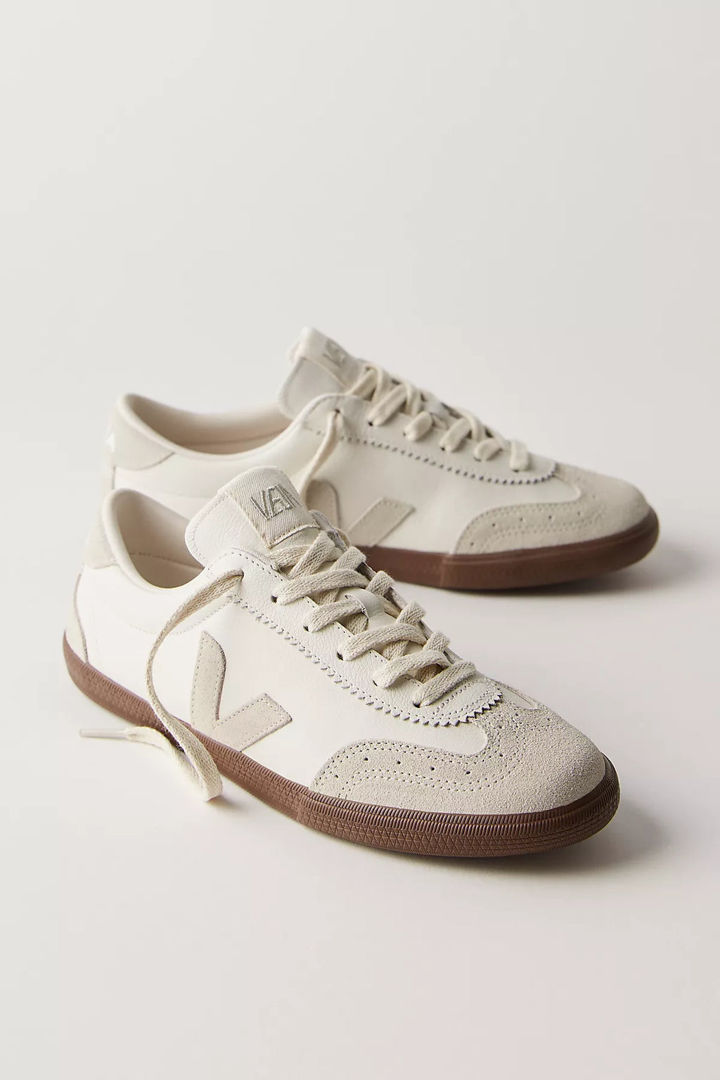 Veja Volley Sneakers