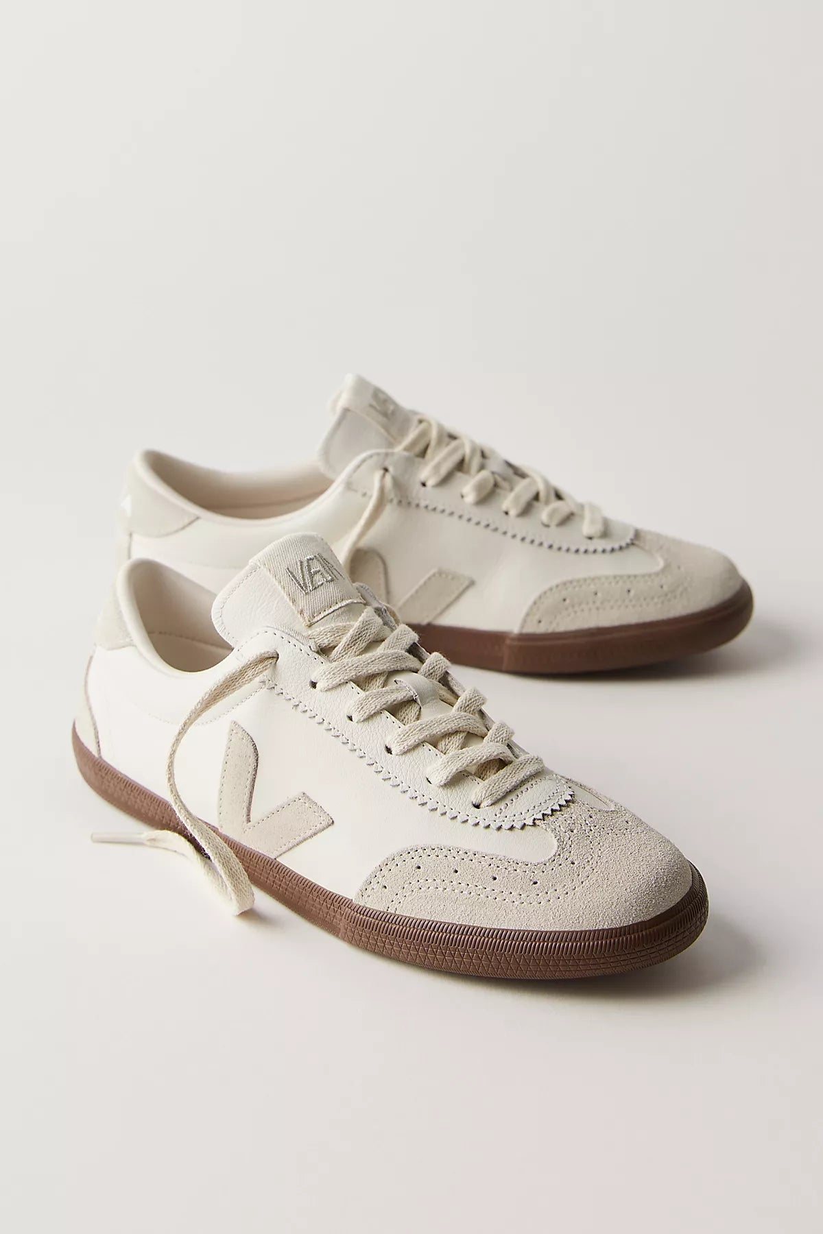 Veja Volley Sneakers