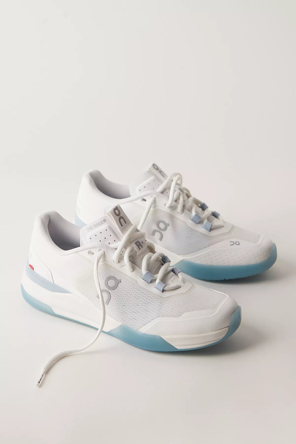 On Roger Advantage Pro Sneakers
