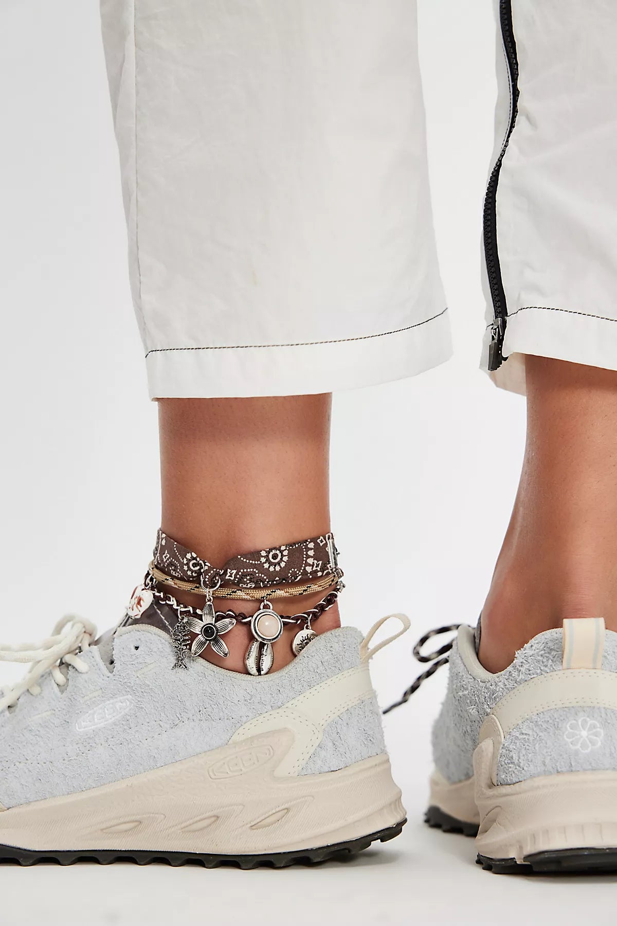 KEEN Jasper Zionic Sneakers