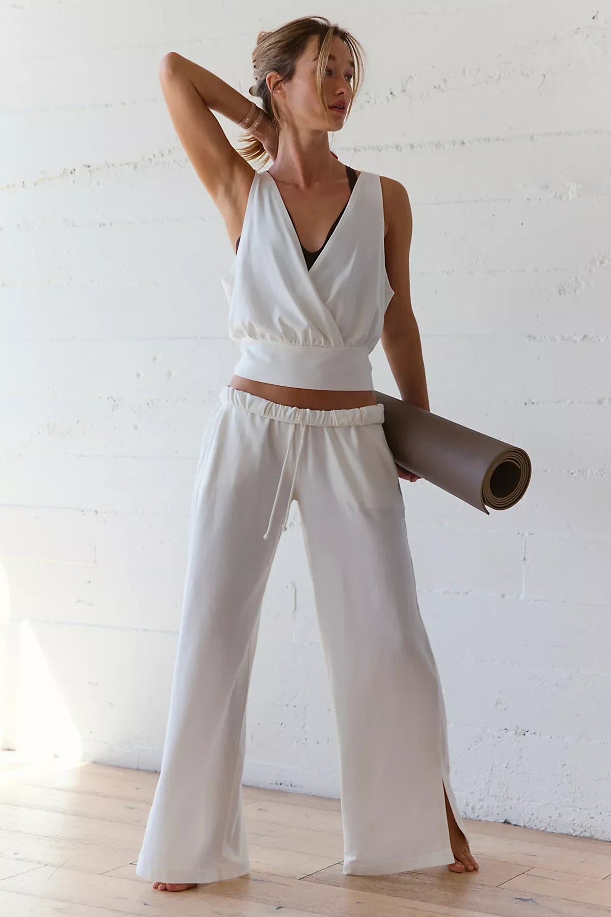 Hot Shot V-Neck Set