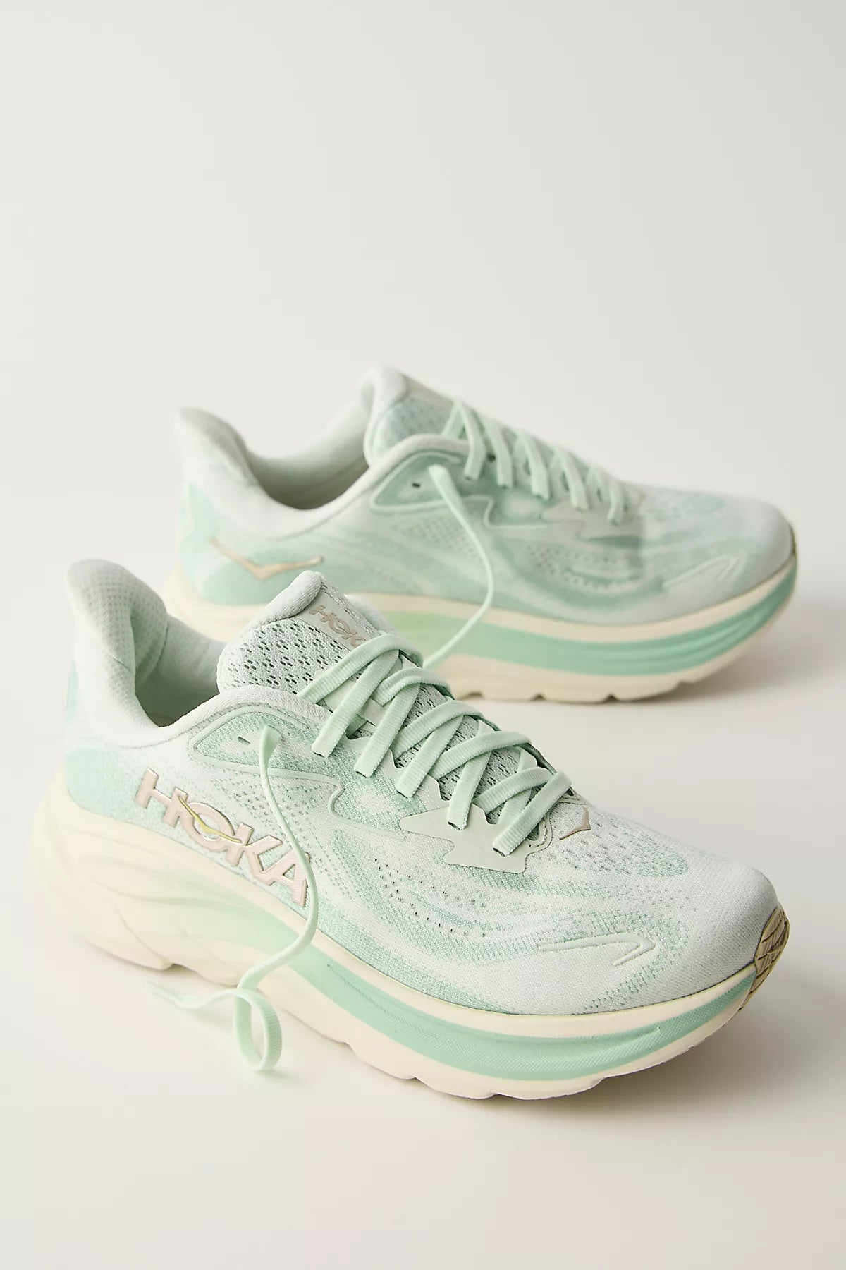 HOKA® Clifton 10 Sneakers